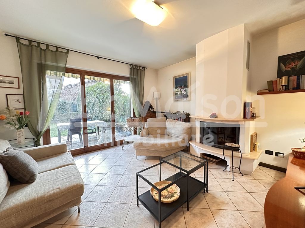 BARASSO villa di testa