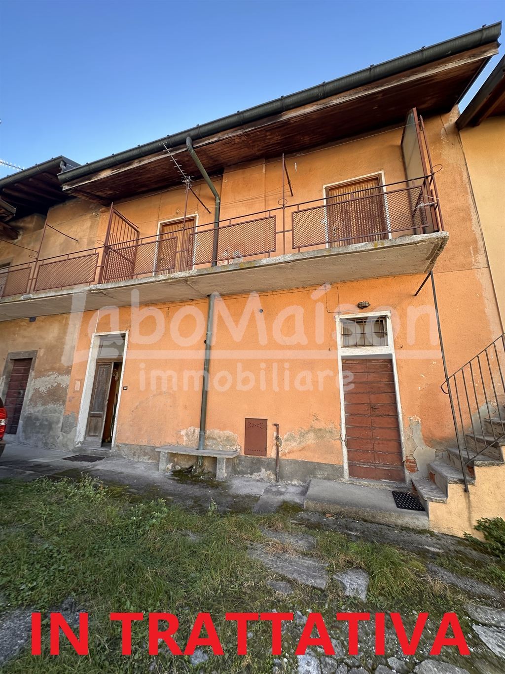 BARDELLO porzione in corte