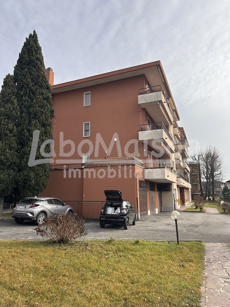 GAVIRATE bilocale piano terra